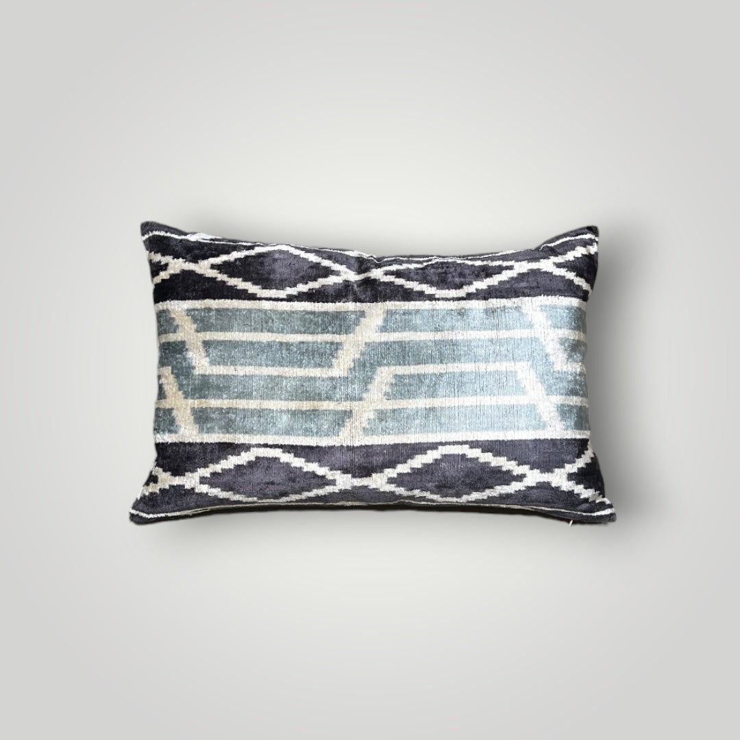 Velvet Cushion 40x60cm
