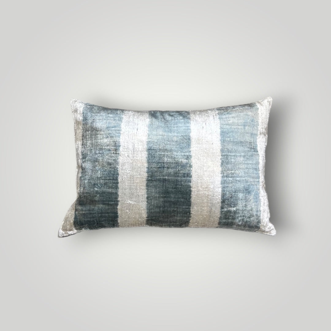 Velvet Cushion 40x60cm