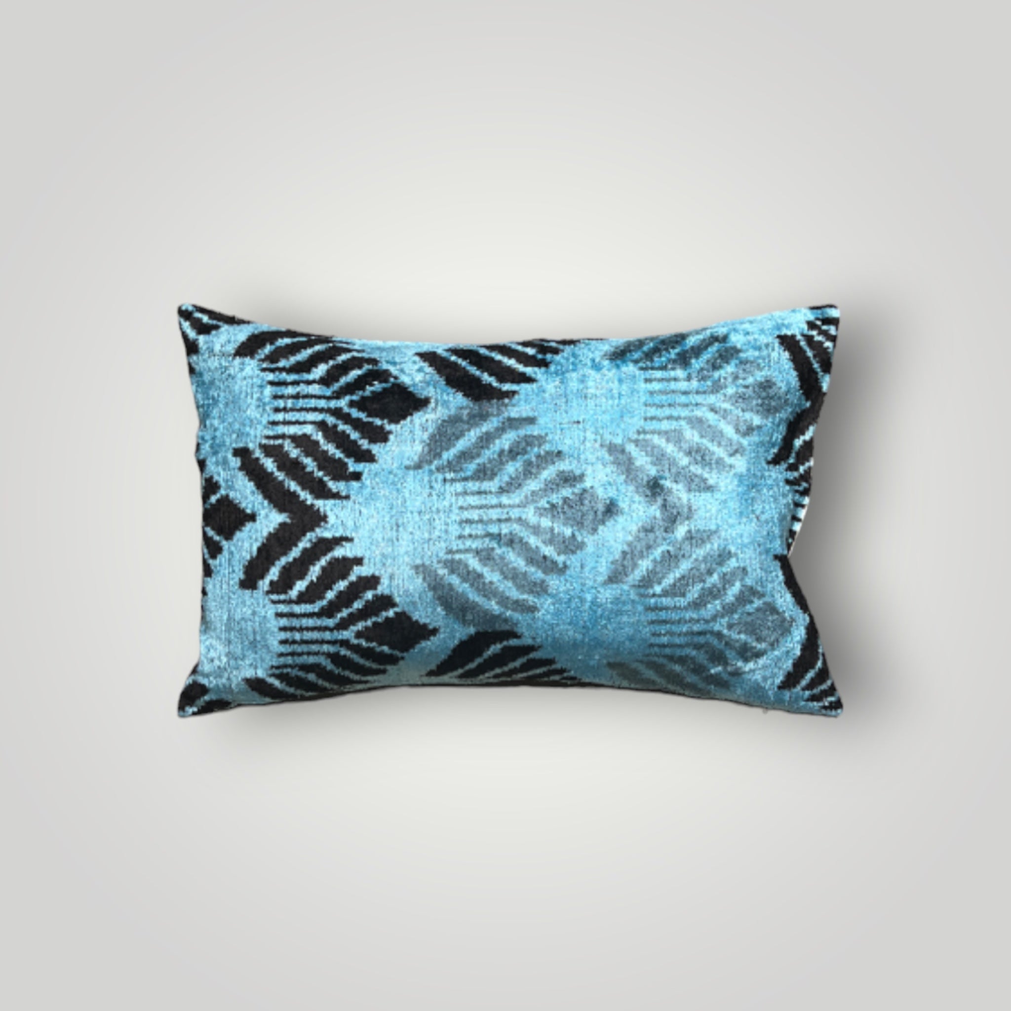 Velvet Cushion 40x60cm