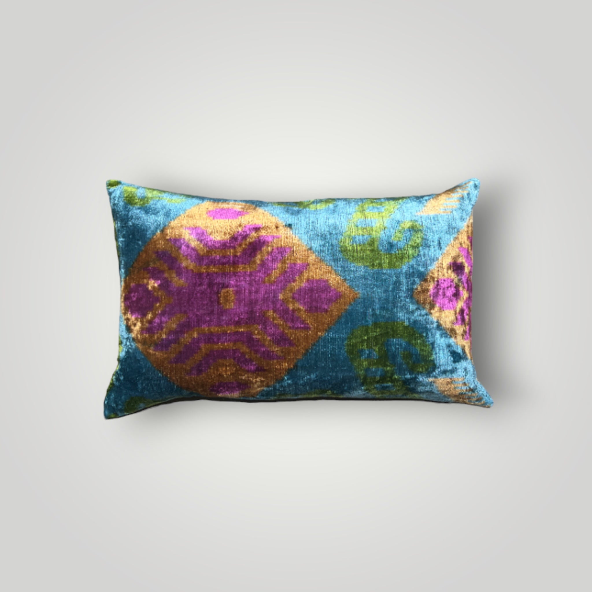 Velvet Cushion 40x60cm