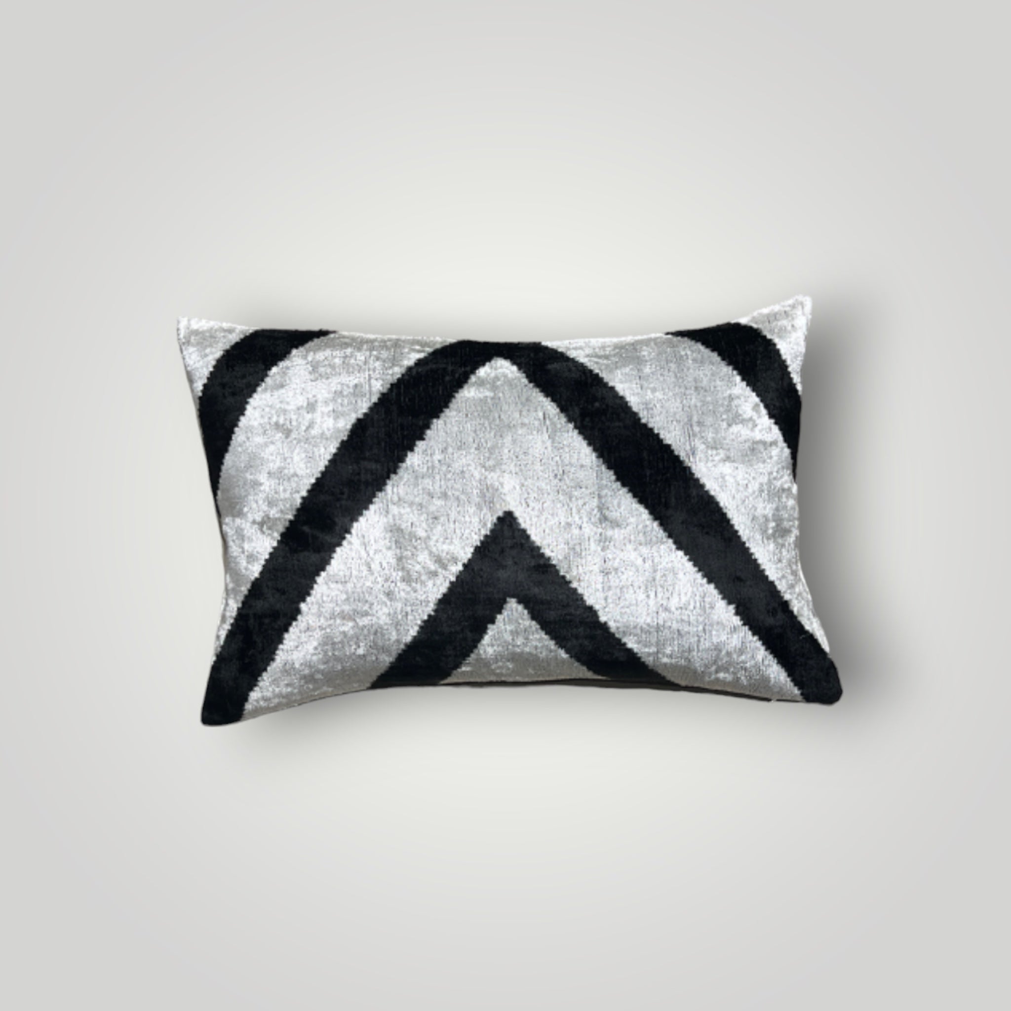 Velvet Cushion 40x60cm