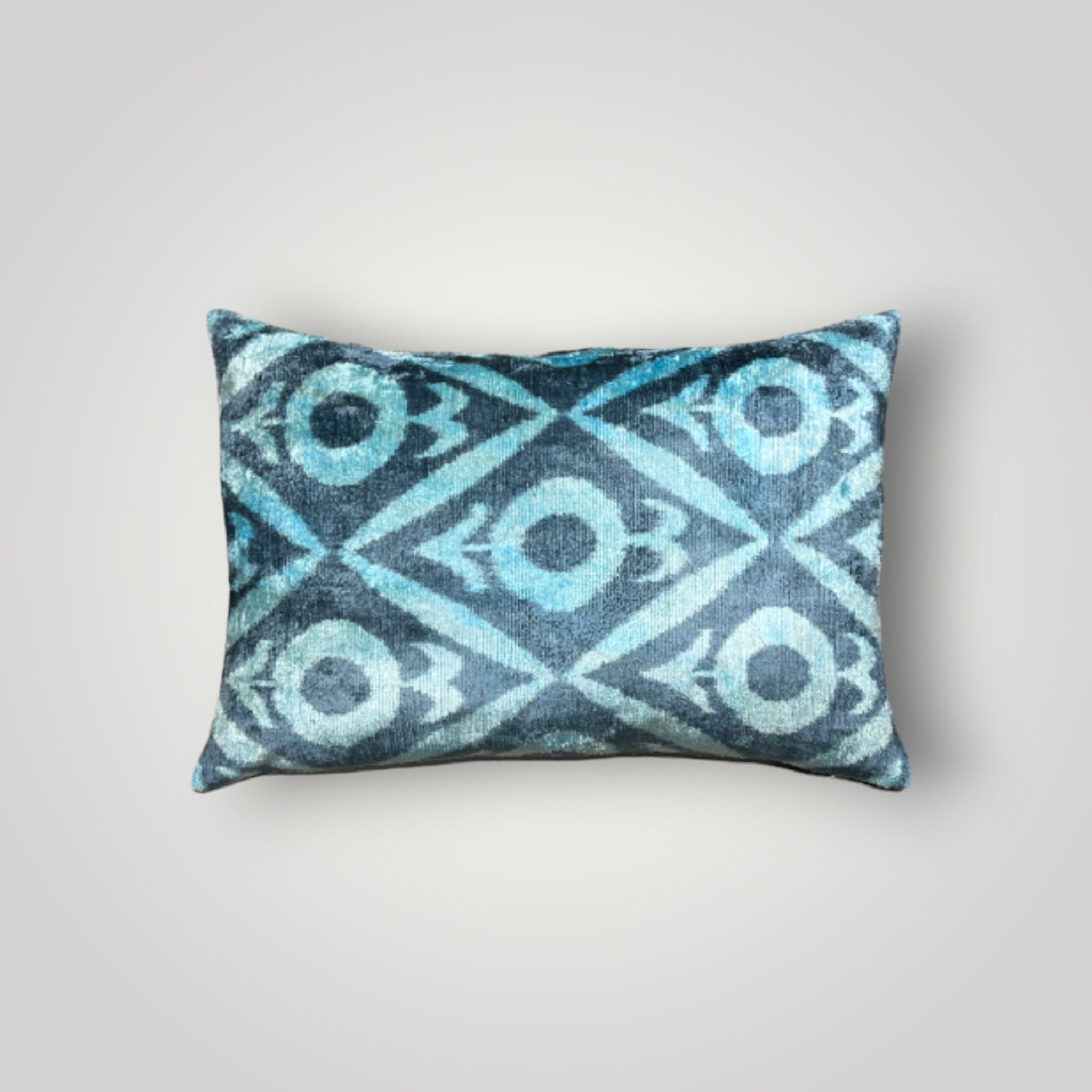 Velvet Cushion 40x60cm