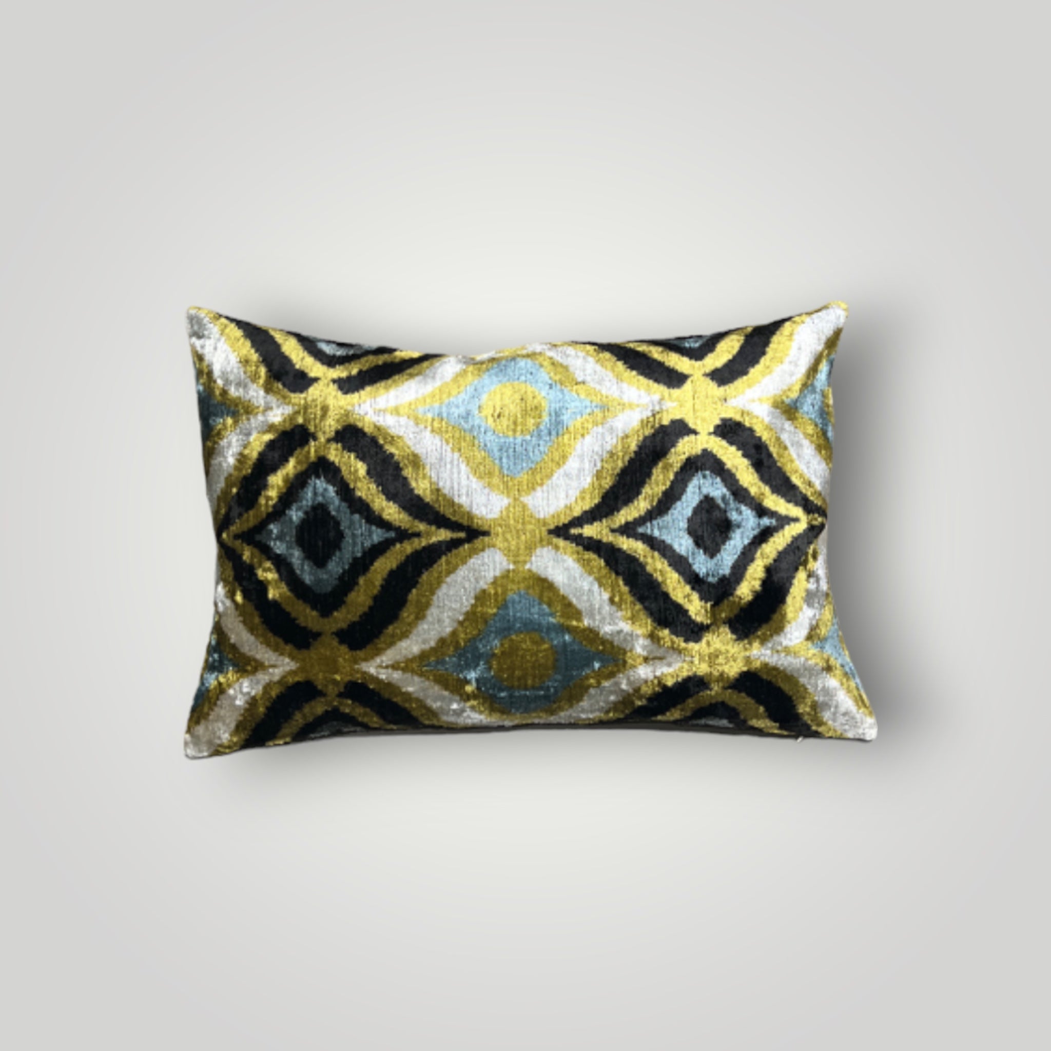 Velvet Cushion 40x60cm